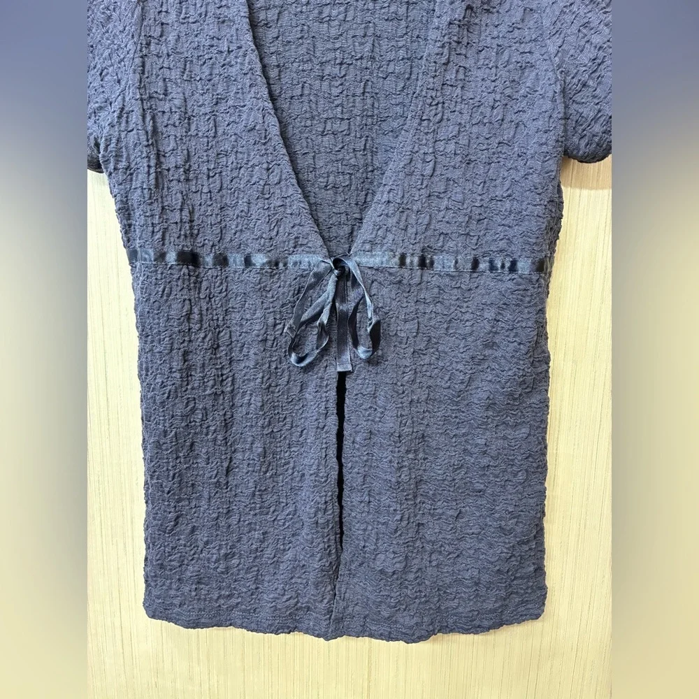 NWT Vintage Swift by Avenue 14/16 Plus Navy Blue Textured Tie Front Cardigan Top - Picture 2 of 5